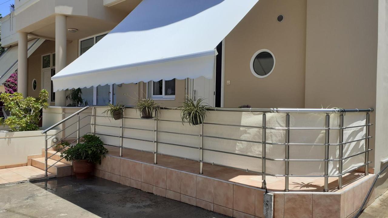 Dennis Stylish Apartment Като Дарацо Екстериор снимка