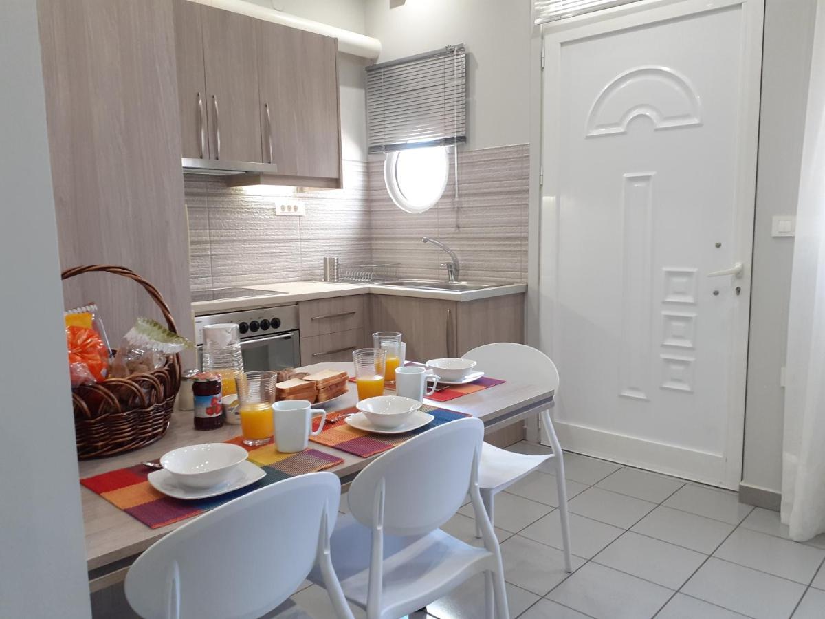 Dennis Stylish Apartment Като Дарацо Екстериор снимка