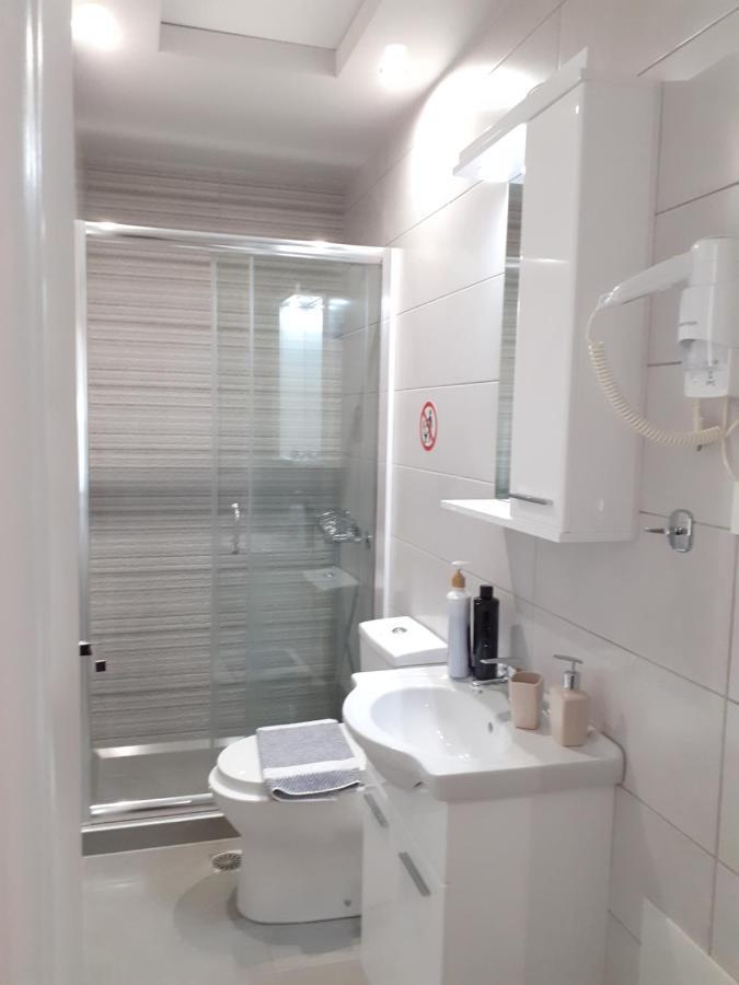 Dennis Stylish Apartment Като Дарацо Екстериор снимка